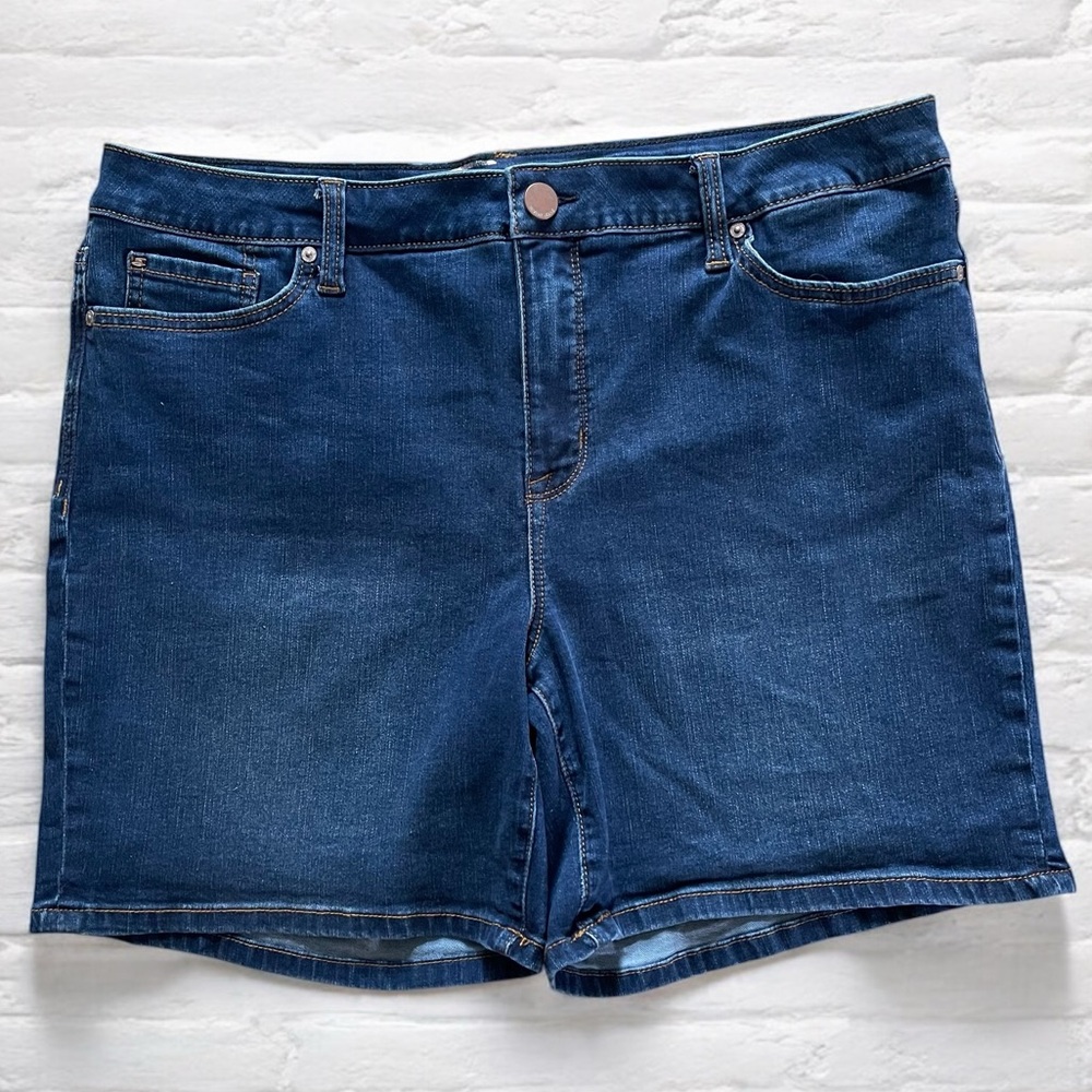 Seven7 Weekend Short Blue Jean Shorts Sz 16 Classic Mid Rise Med/Dark Wash